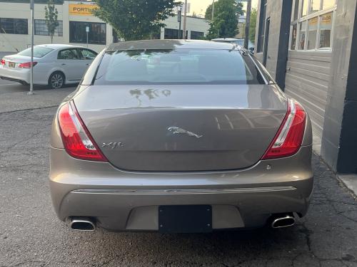 2011 JAGUAR XJL