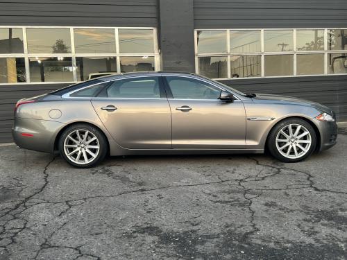 2011 JAGUAR XJL