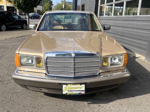 1985 MERCEDES BENZ 380SE