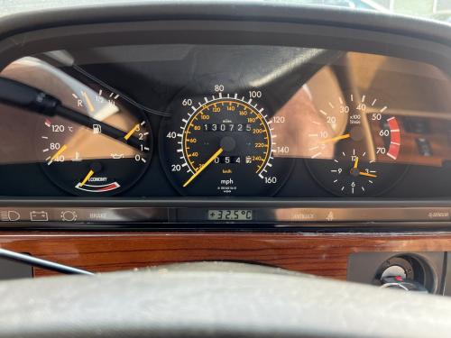 1985 MERCEDES BENZ 380SE