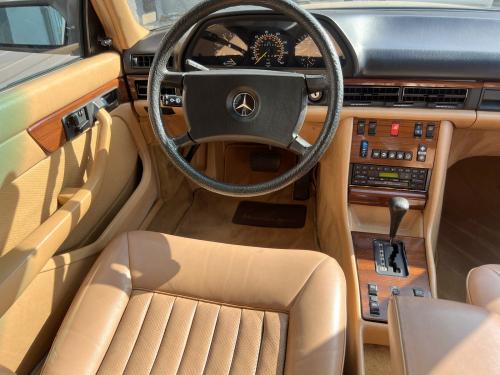 1985 MERCEDES BENZ 380SE