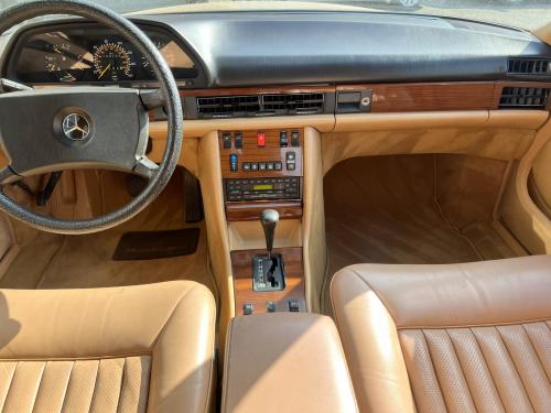 1985 MERCEDES BENZ 380SE