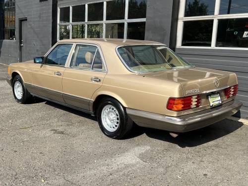 1985 MERCEDES BENZ 380SE