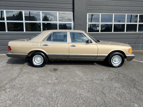 1985 MERCEDES BENZ 380SE