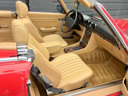 1988 MERCEDES BENZ 560SL