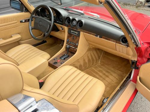 1988 MERCEDES BENZ 560SL