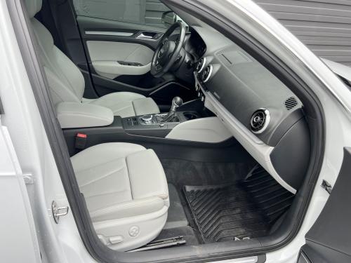 2016 AUDI A3 Sportback e-tron Premier