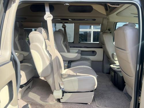 2012 GMC Savanna 3500 Majestic 9 passenger conversion 