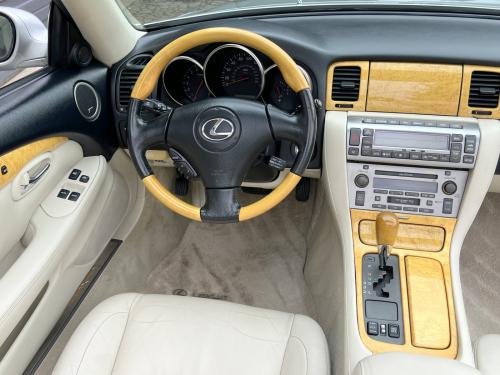 2002 LEXUS SC430