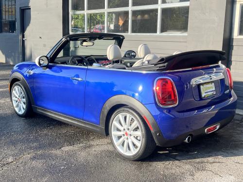 2019 MINI Cooper convertible Iconic Edition