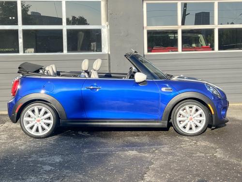 2019 MINI Cooper convertible Iconic Edition